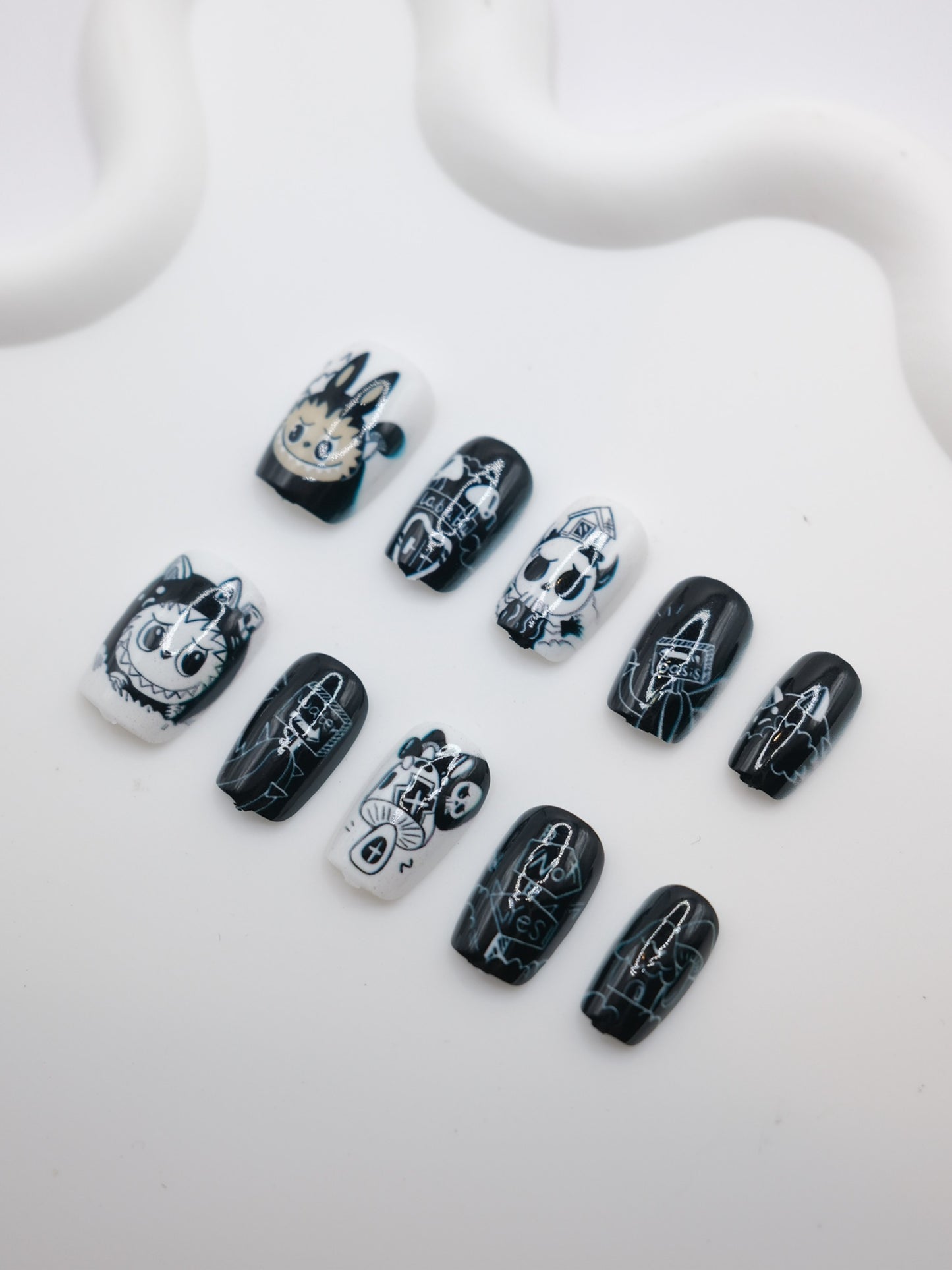 Short Coffin White & Black Labubu Press On Nails