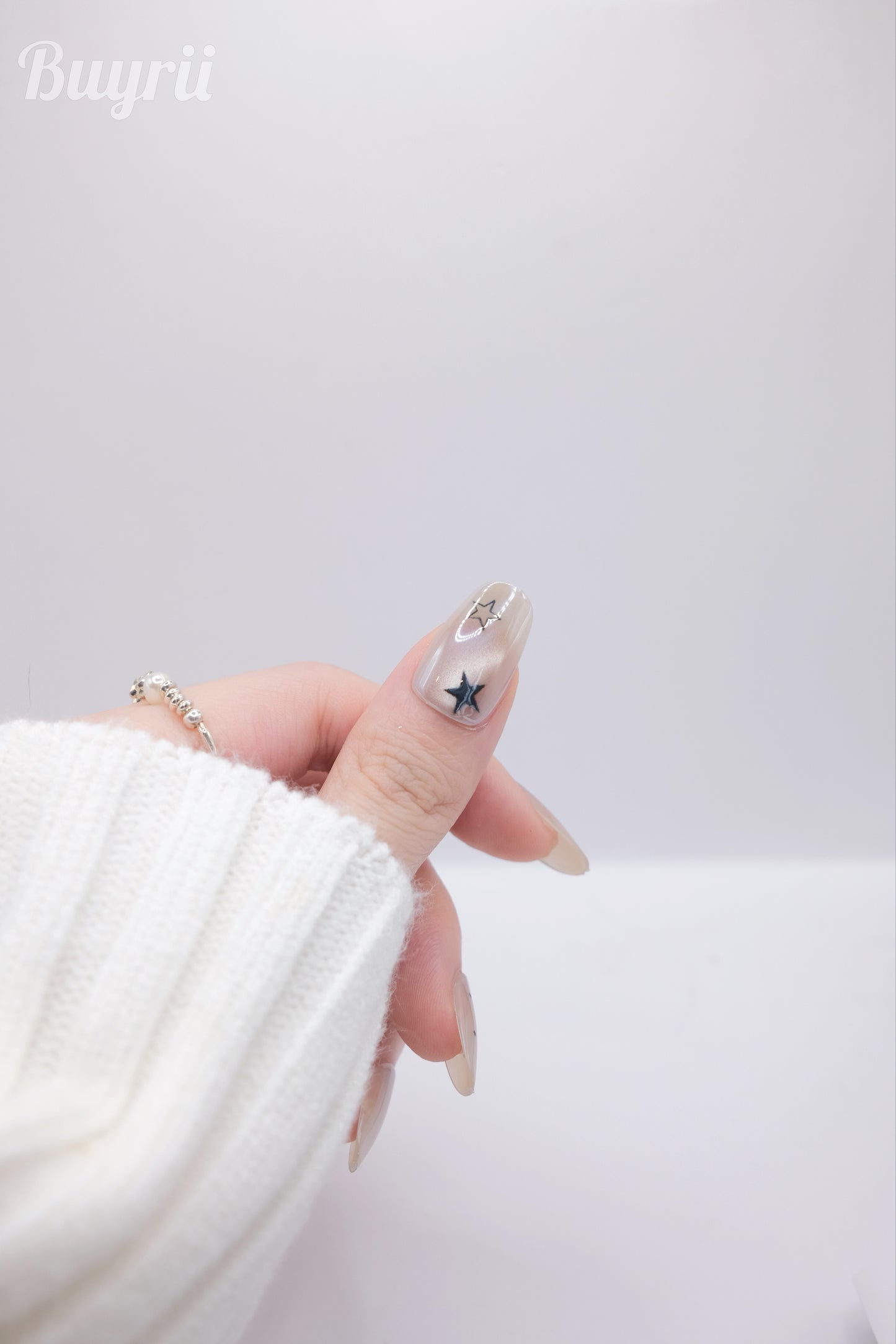 Mid-Long Oval Pearl White Cateye Stars Press On Nails