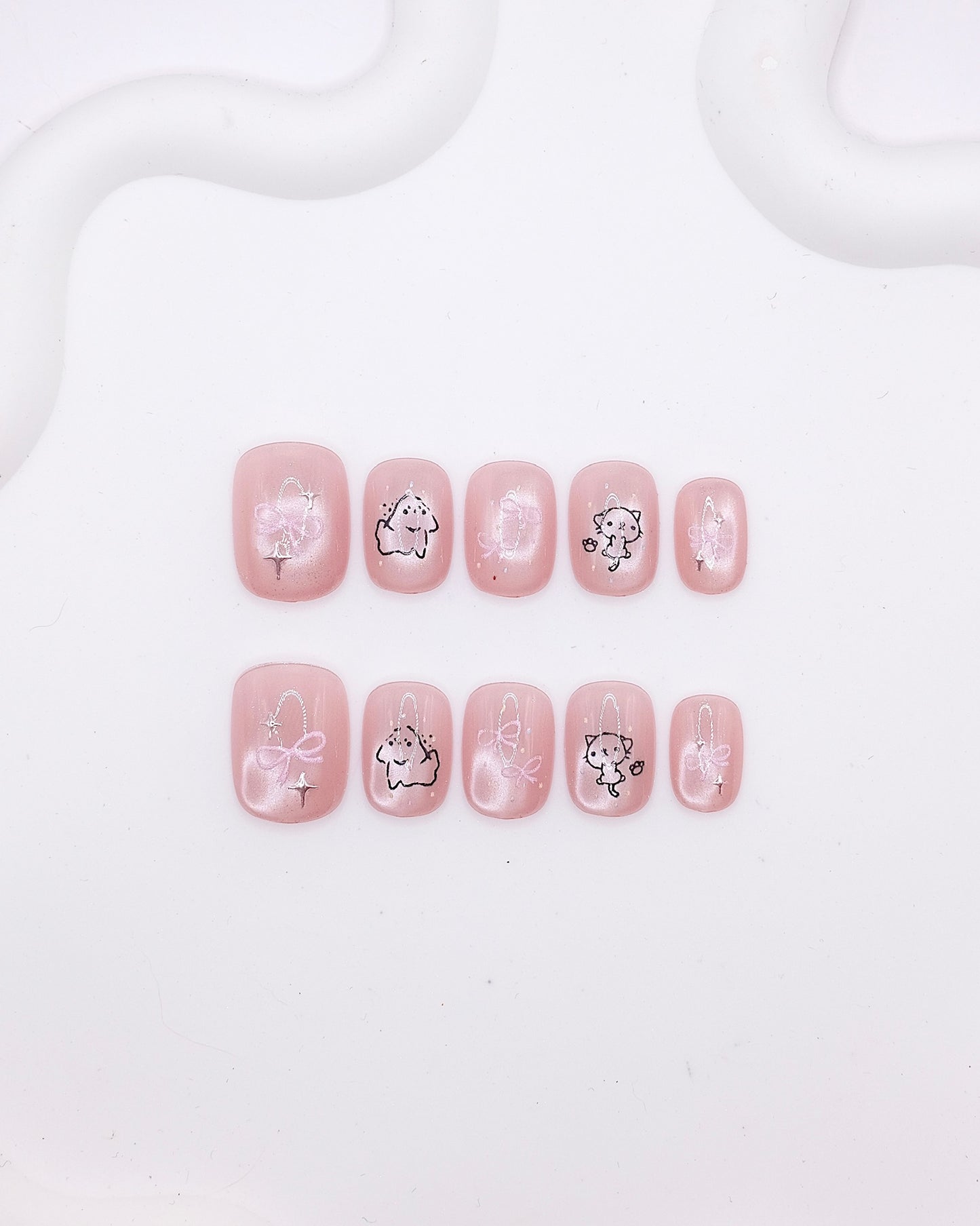 Short Rounded Pink Pearl Cat Bow Line Art Press On Nails
