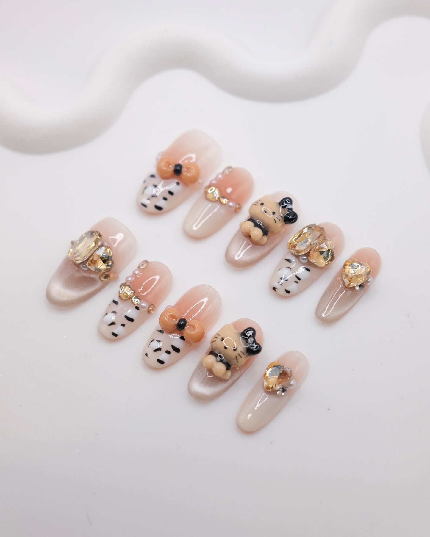 Mid-Long Oval Leopard Print Hello Kitty With Diamond Press On Nails