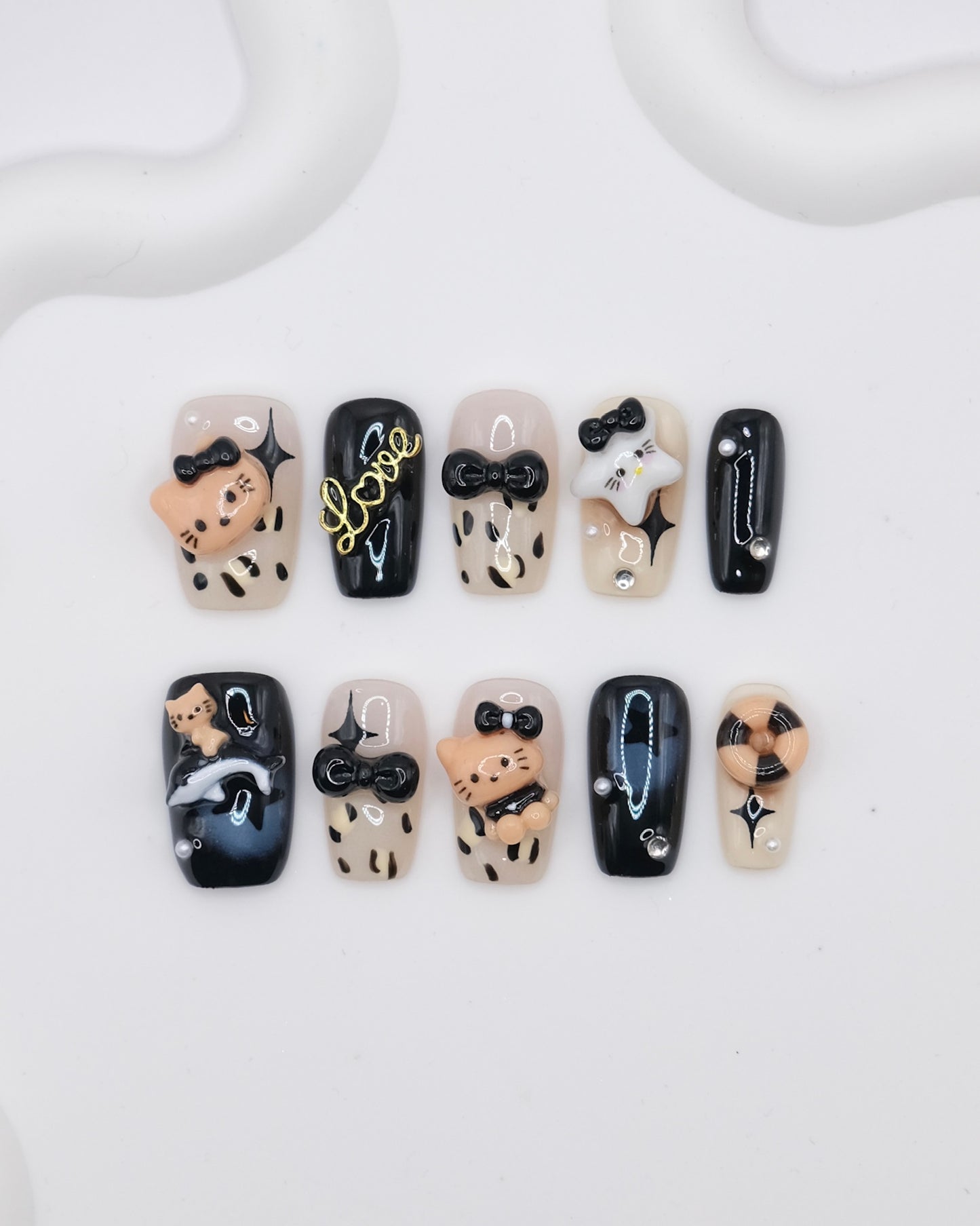 Mid-Long Coffin Black Hello Kitty & Valentine's Day Press On Nails