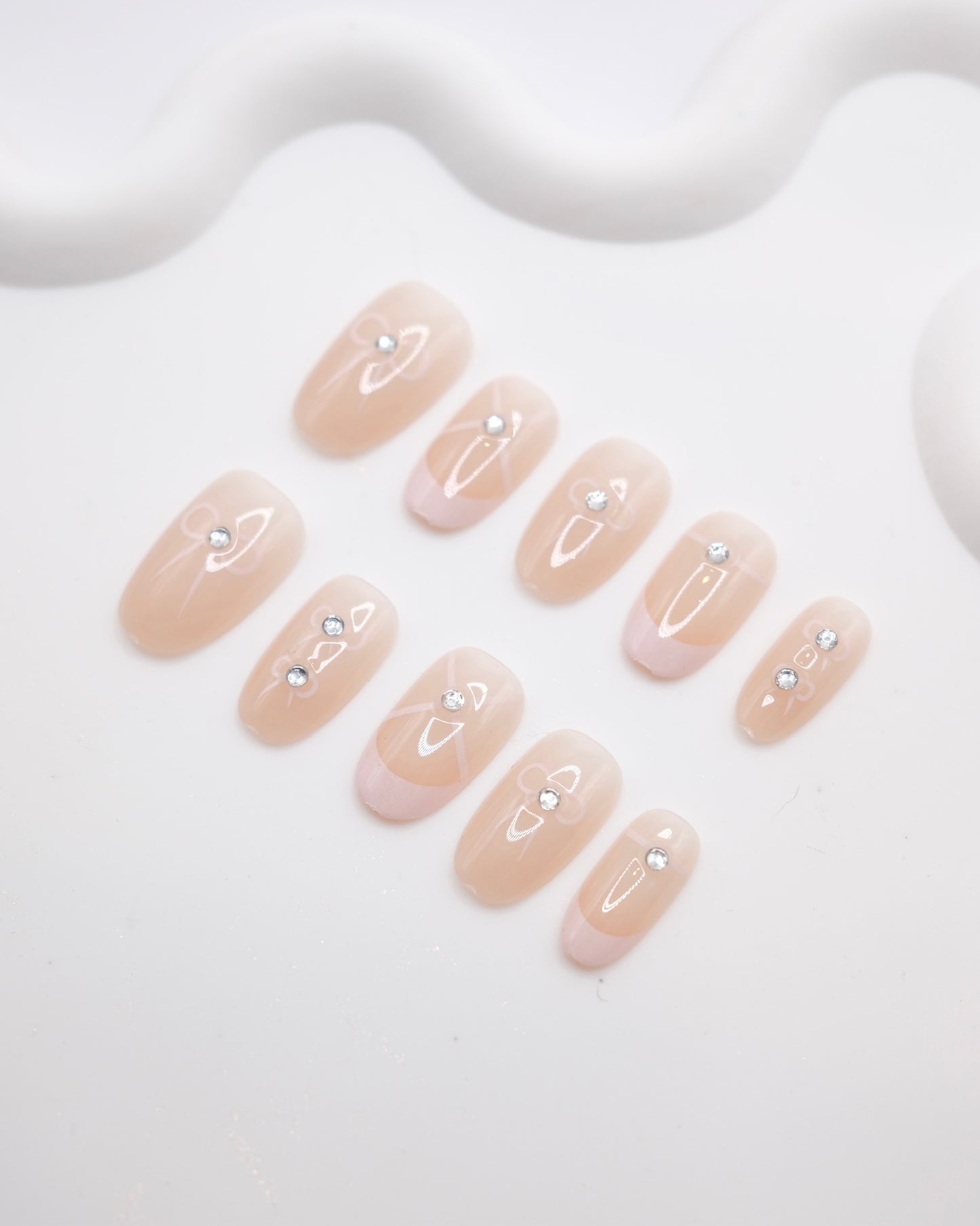 Short Oval Nude Color Bow Tie & Diamond Press On Nails