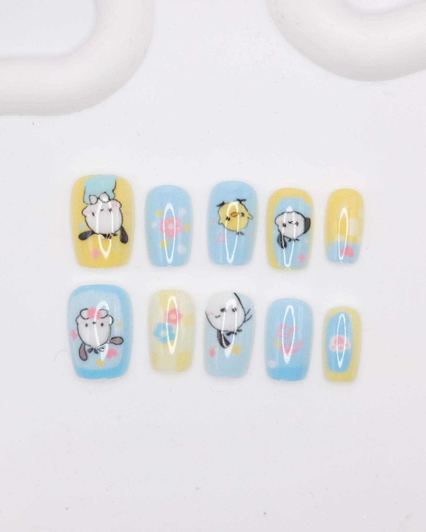 Short Coffin Yellow & Blue Cute Pochacco Press-On Nails