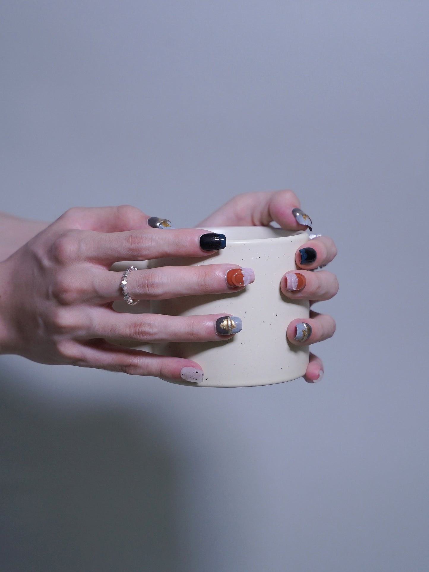 Short Coffin Cateye Embossed Gold Foil Press On Nails