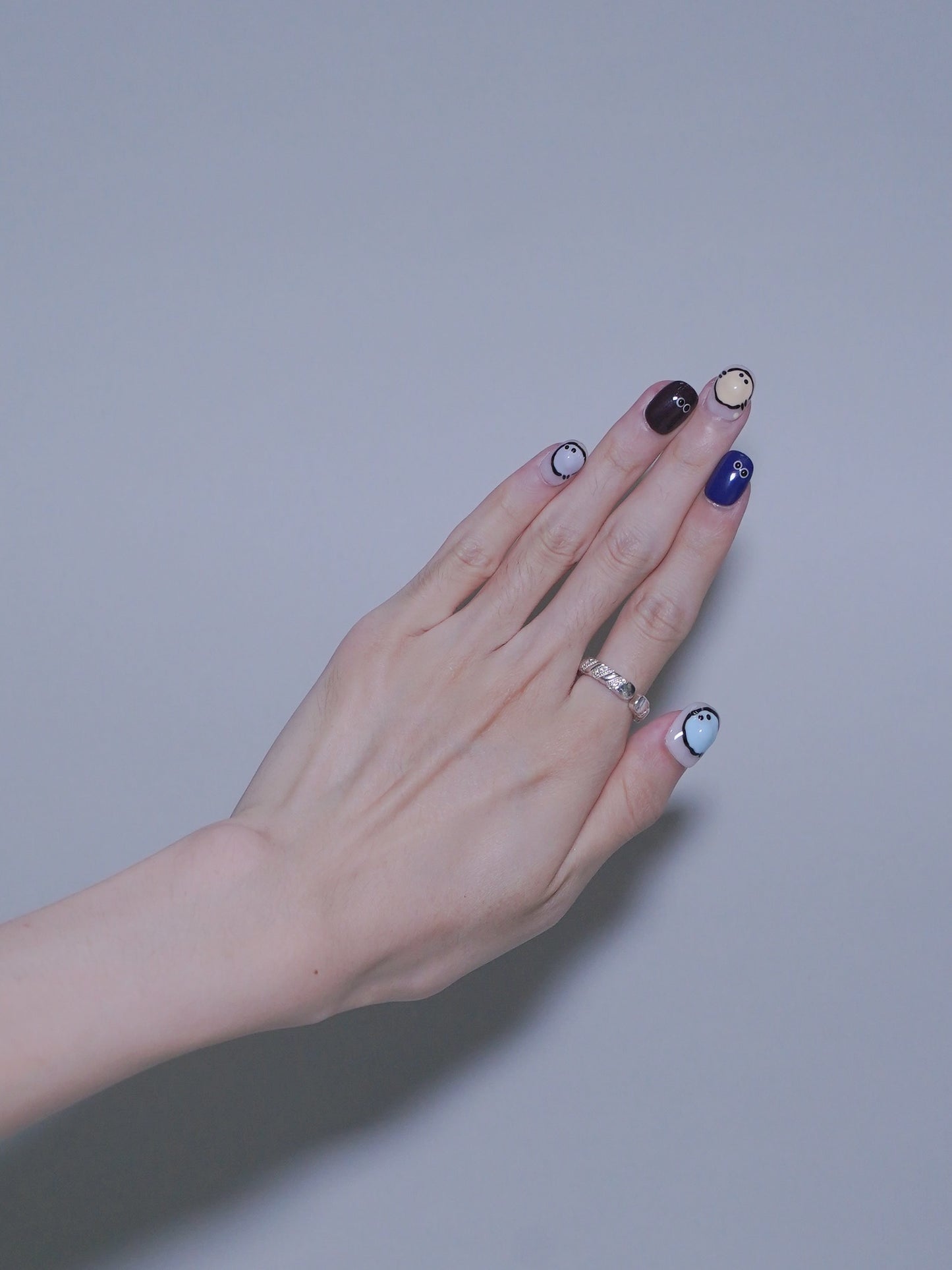 Short Rounded Colorful Cute Eyes Press On Nails