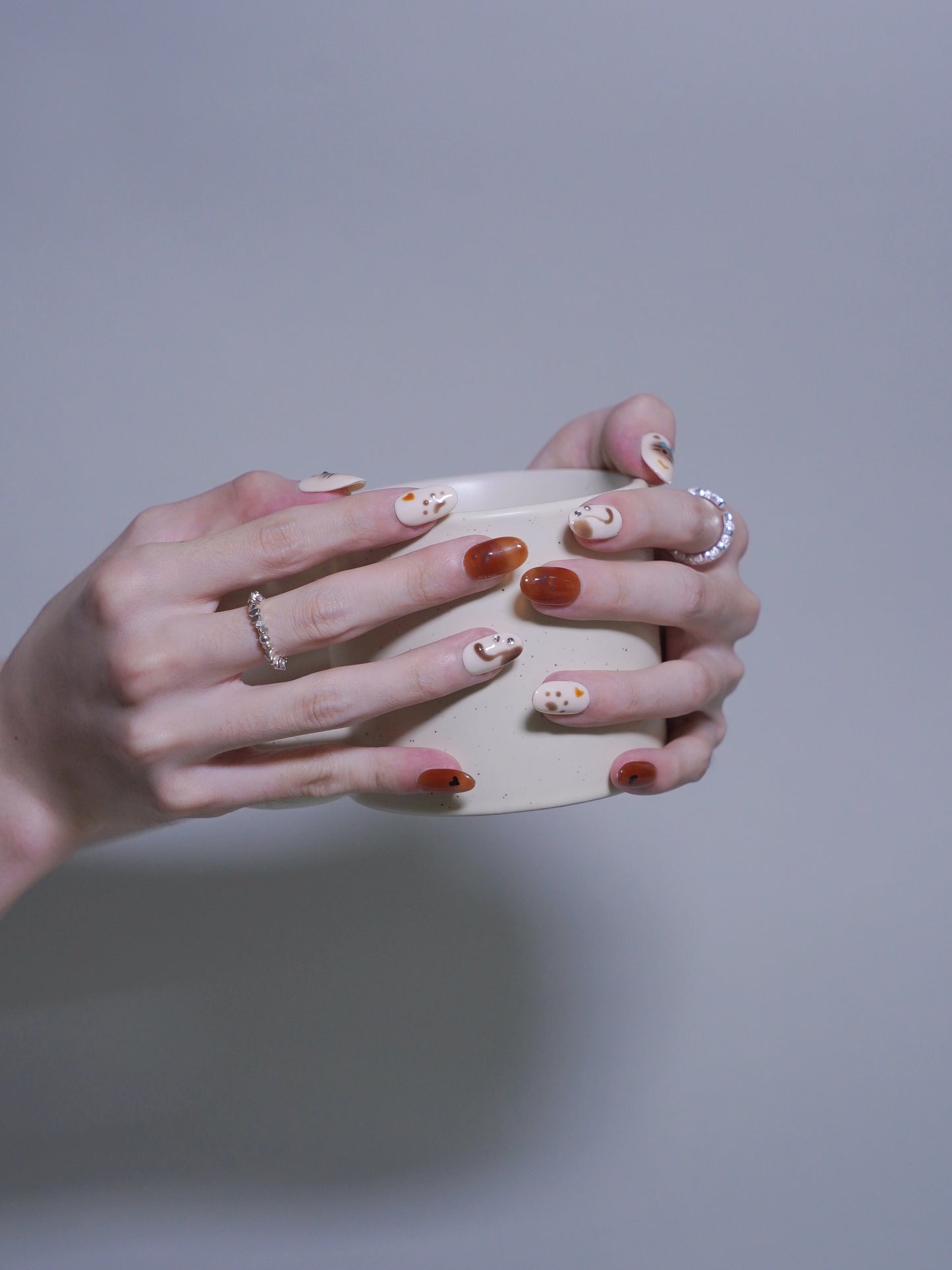 Mid-Long Oval Siamese Cat & Blue Diamond Eye Press On Nails