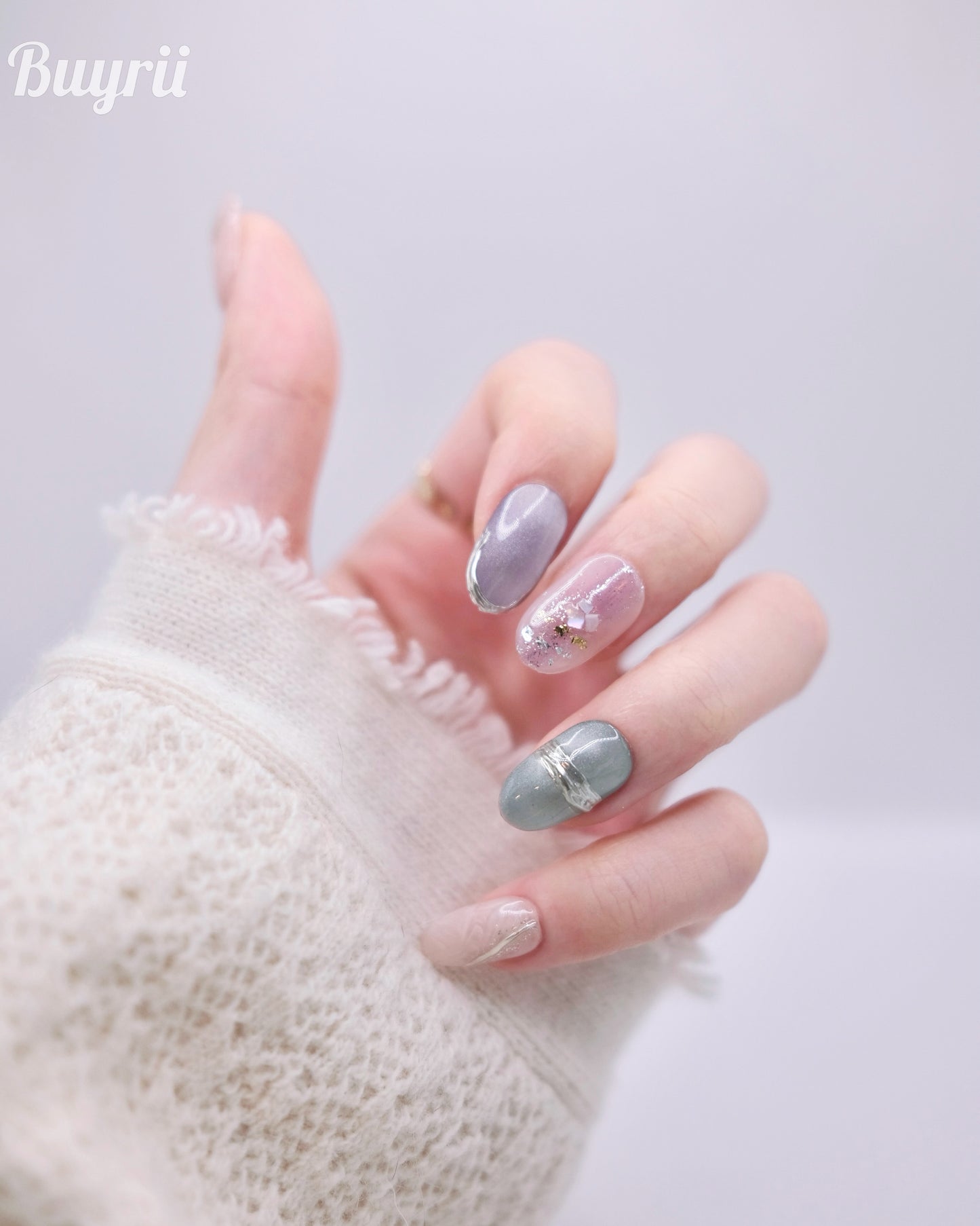 Mid-Long Colorful Oval Cateye With Embossed Gold Press On Nails