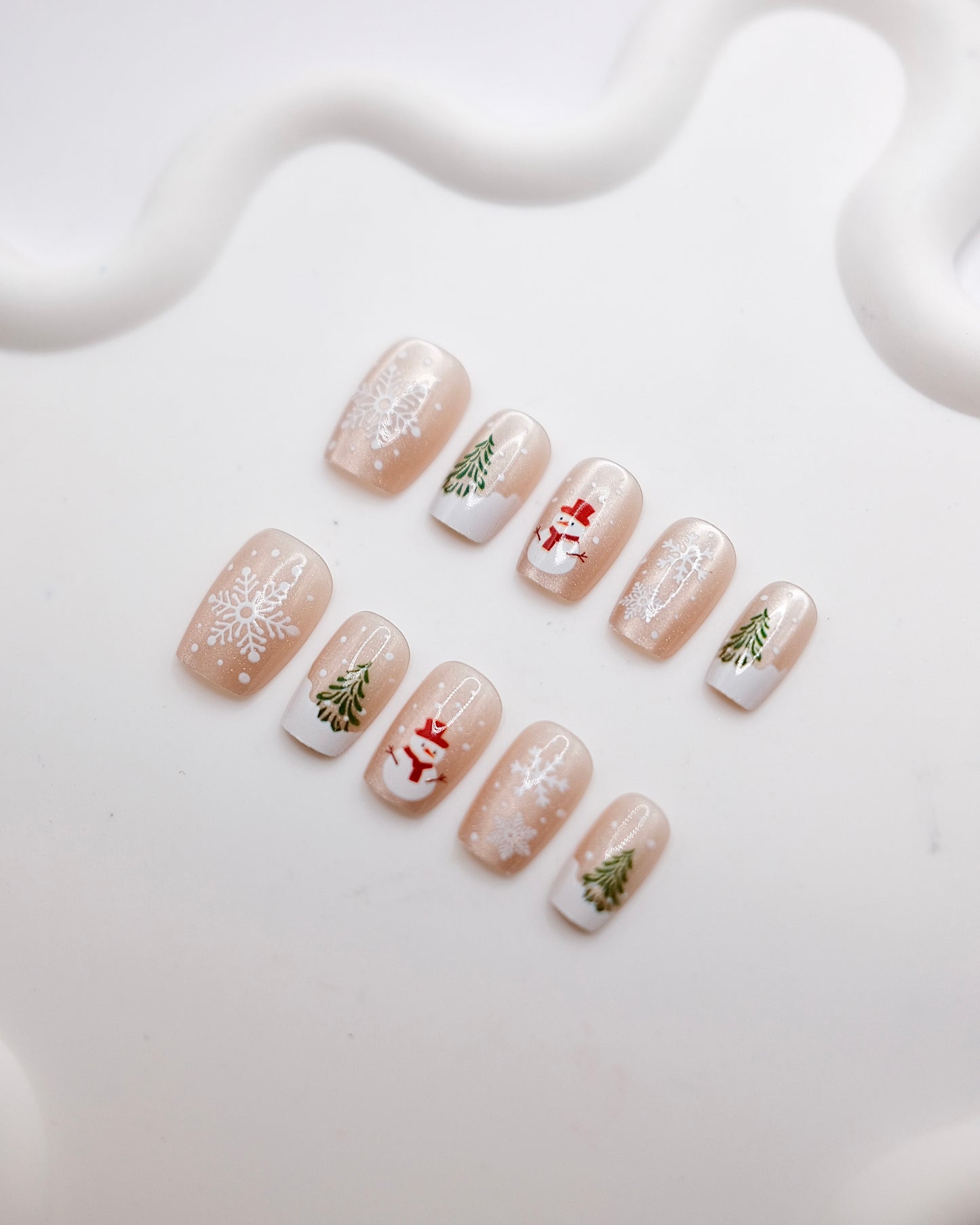 Short Coffin Christmas Nude Color Snowman Press On Nails