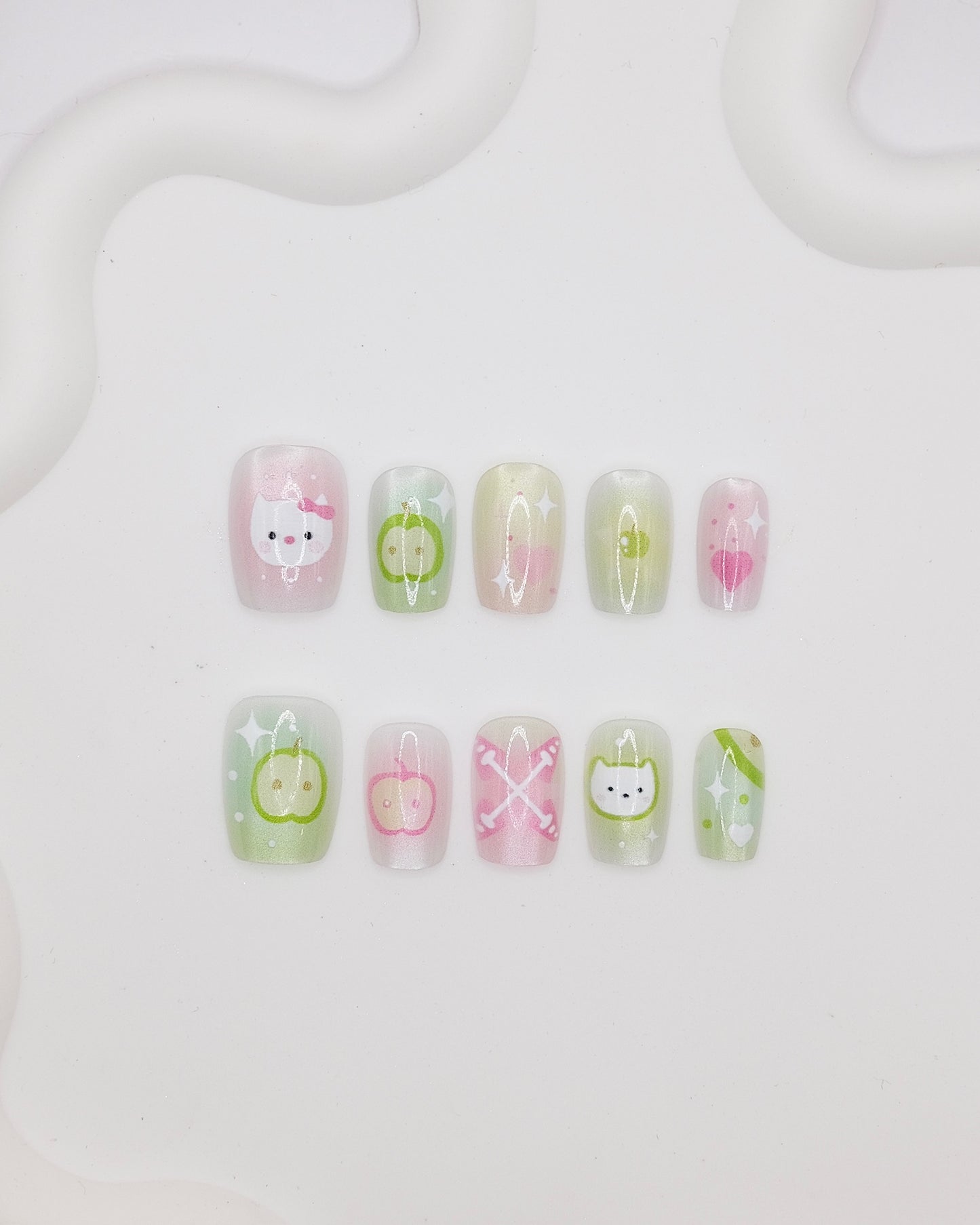 Short Coffin Green Apple Kitty Press On Nails