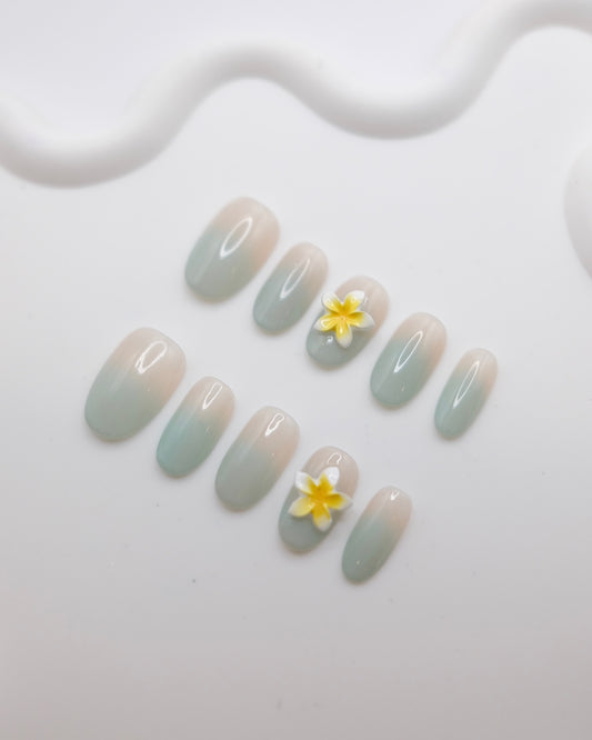 Short Oval Light Blue Gradient Hawaii Press On Nails