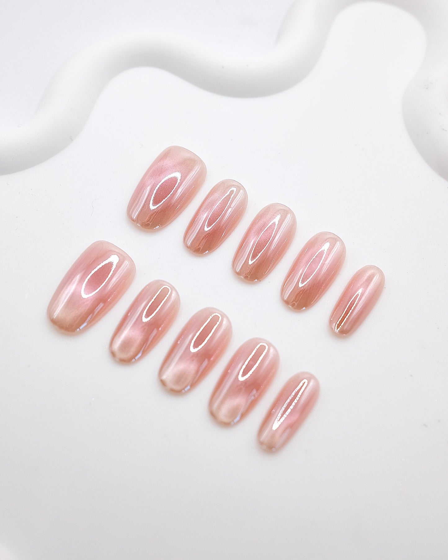 Short Oval Pink Glazed Cat-Eye Press On Nails