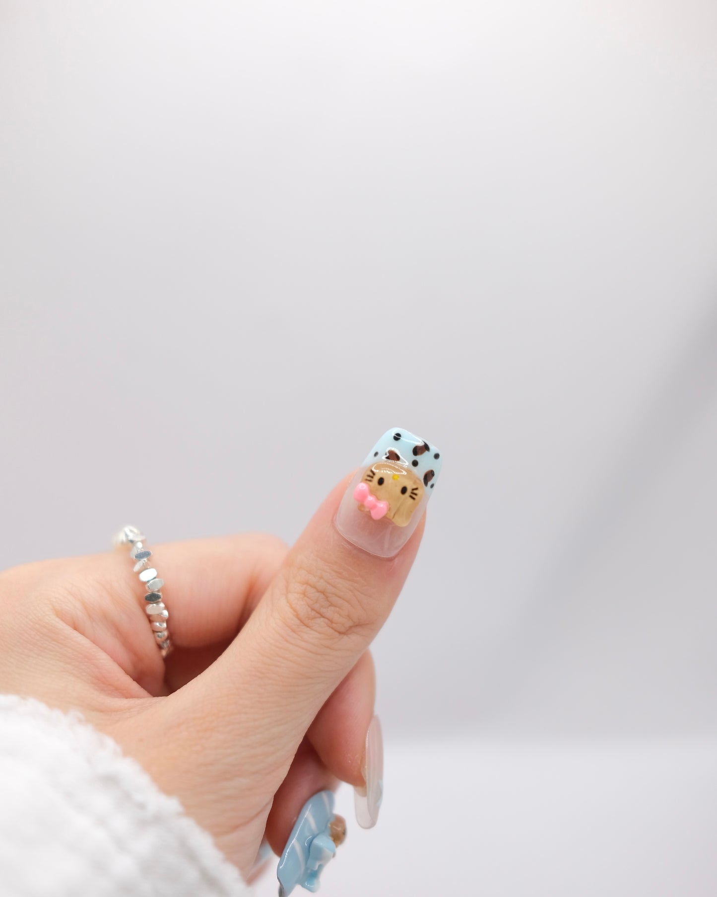 Mid-Long Coffin Blue Summer Hello Kitty Press On Nails