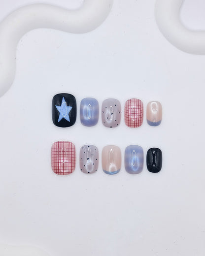 Short Rounded Blue Plaid Star Y2K Press On Nails