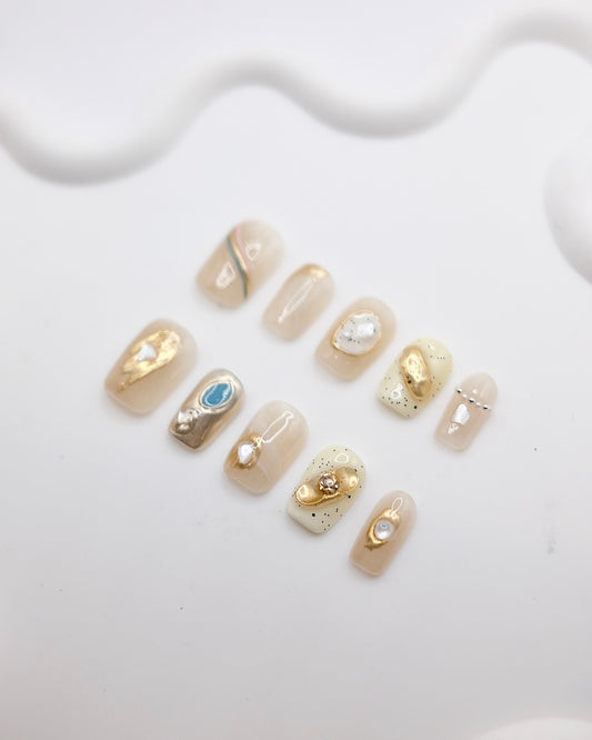Short Coffin Creamy White & Gold With Pearl Press On Nails