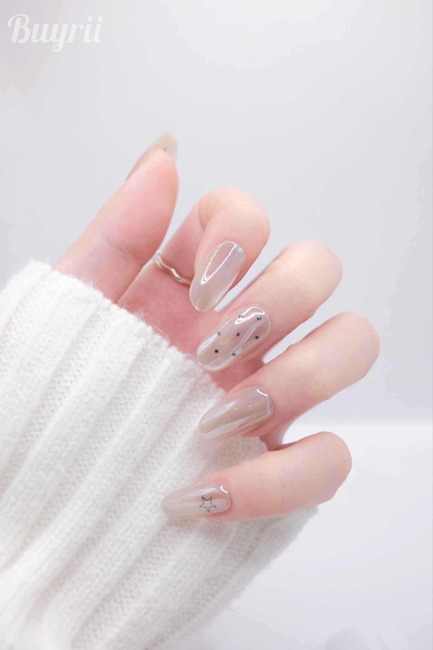 Mid-Long Oval Pearl White Cateye Stars Press On Nails