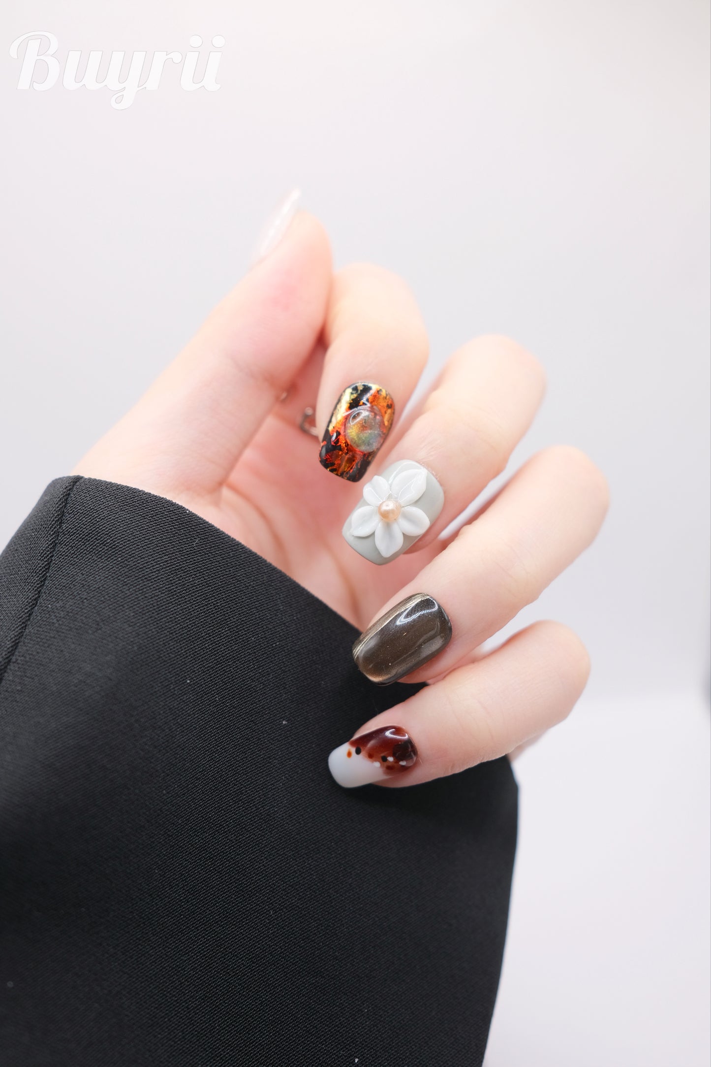 Short Coffin Brown Cateye Embossed Flower Press On Nails