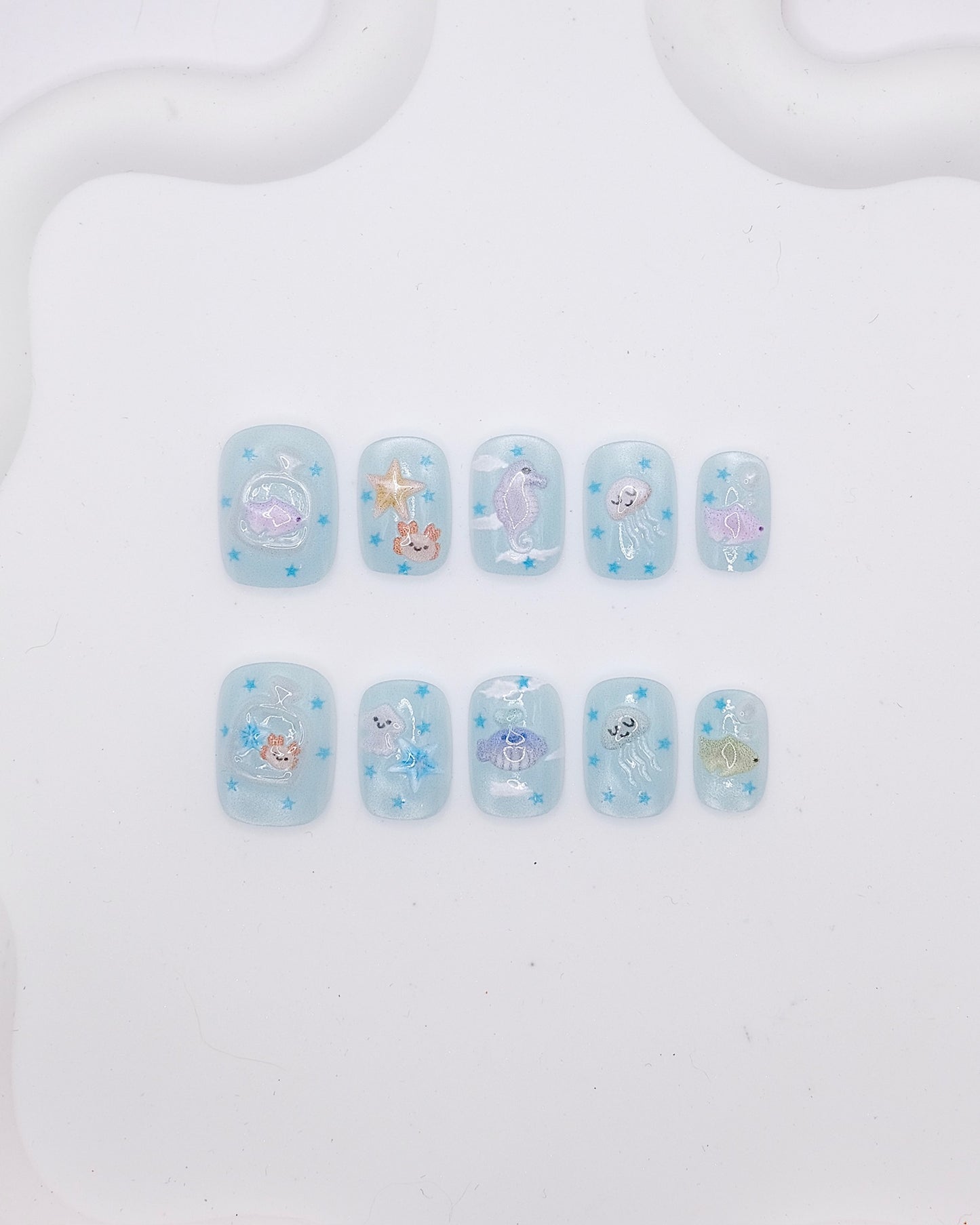 Short Rounded 3D Blue Ocean Sea Animal Press On Nails
