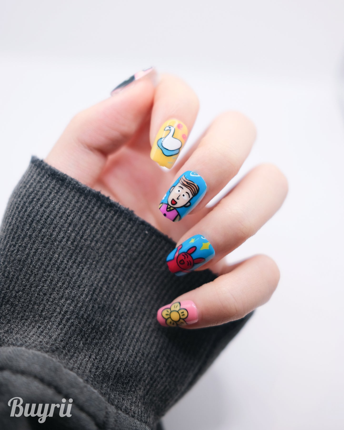 Short Coffin Chibi Maruko-chan Colorful Press On Nails