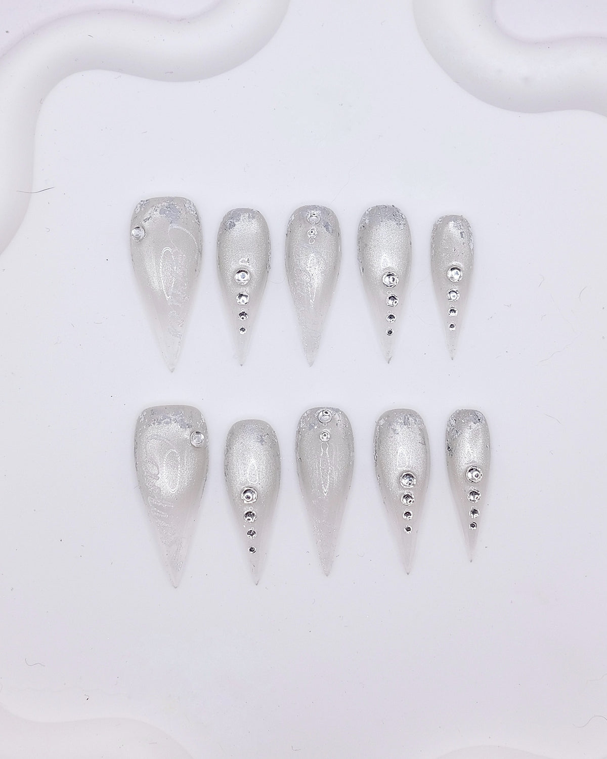 Long Claw 3D White Pearl Rhinestone Press On Nails