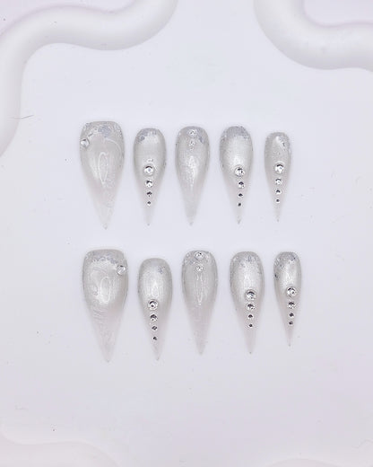 Long Claw 3D White Pearl Rhinestone Press On Nails