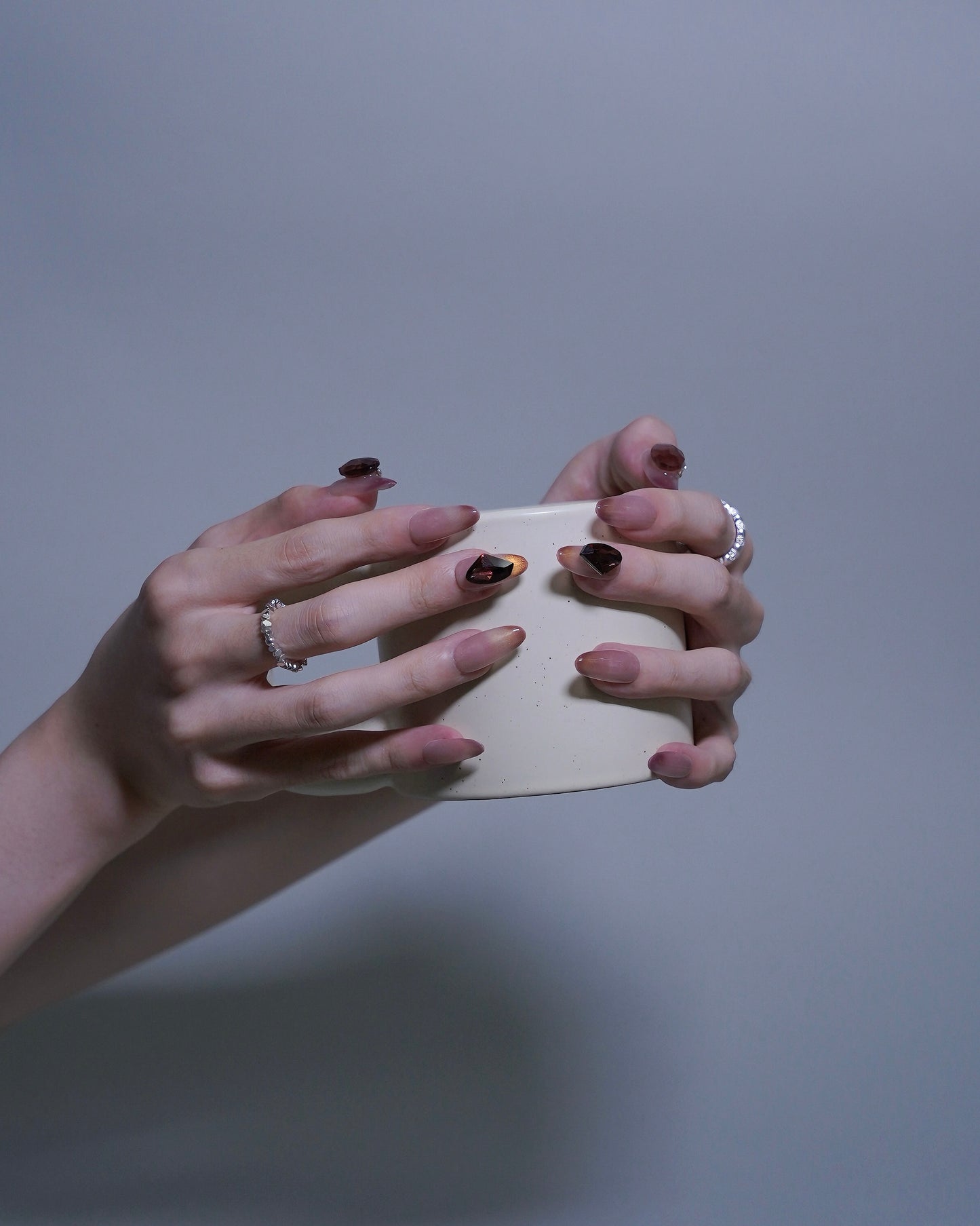 Mid-Long Oval Cateye Brown Gem & Shiny Gold Press On Nails