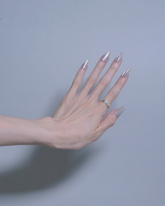 Mid-Long Cateye Silver Press On Nails