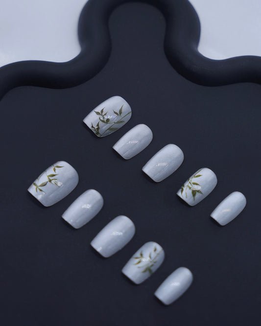 Short Coffin Cateye White Leaves Press On Nails