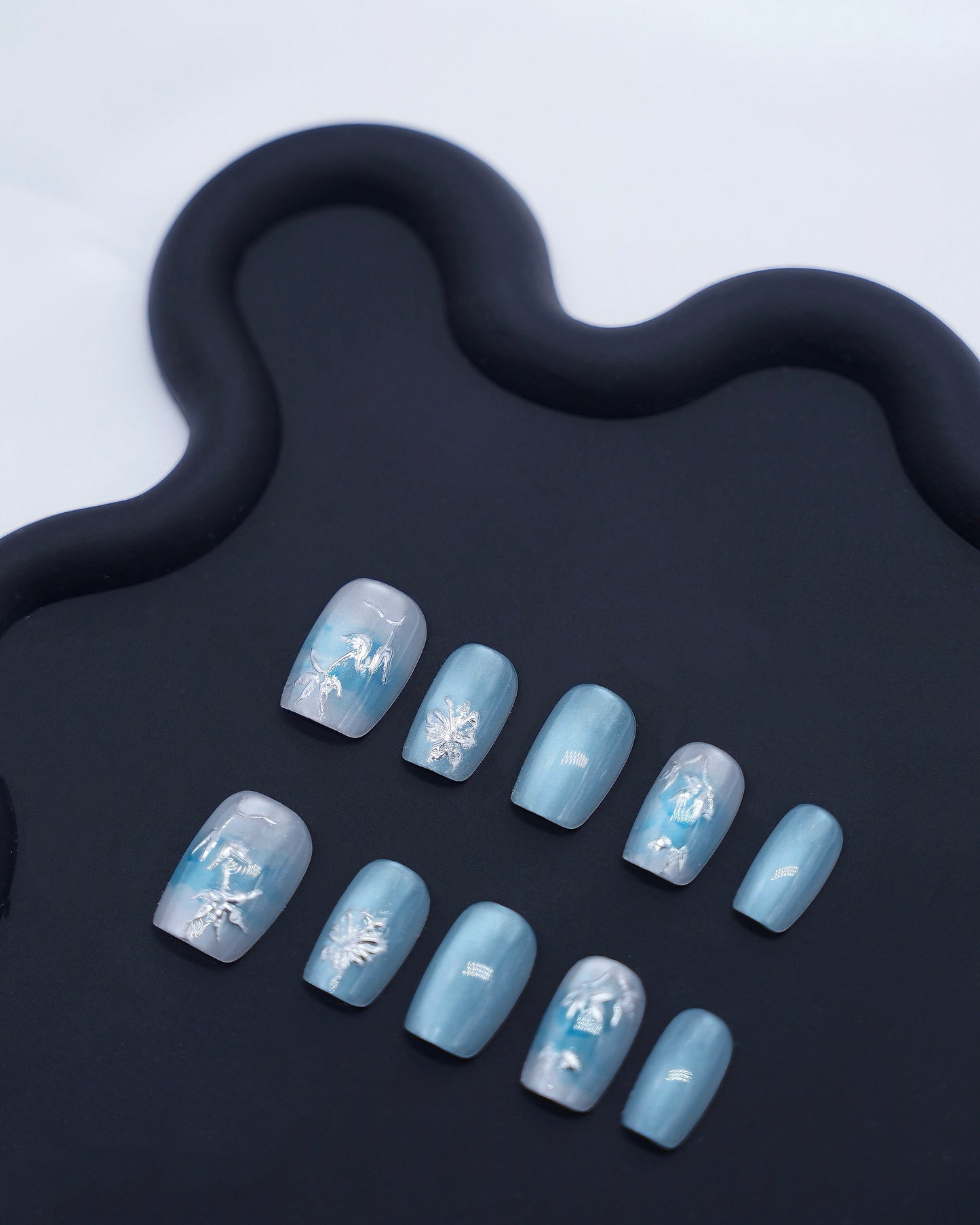 Short Coffin Cateye Blue 3D Embossed Foliage Press On Nails