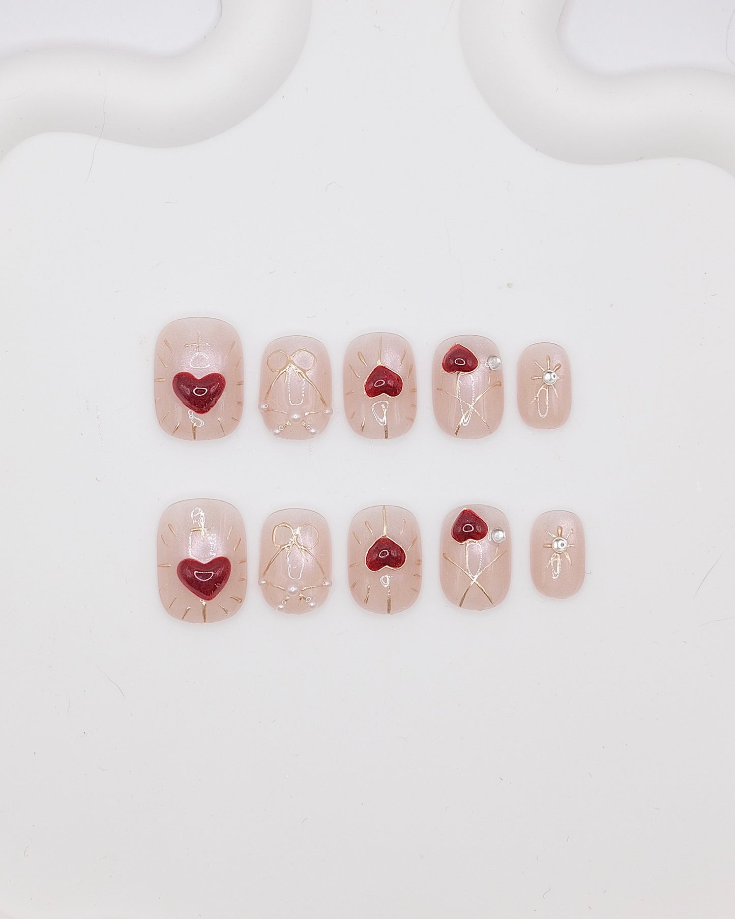 Short Rounded 2026 Valentine's Day Limited Love Heart Press On Nails