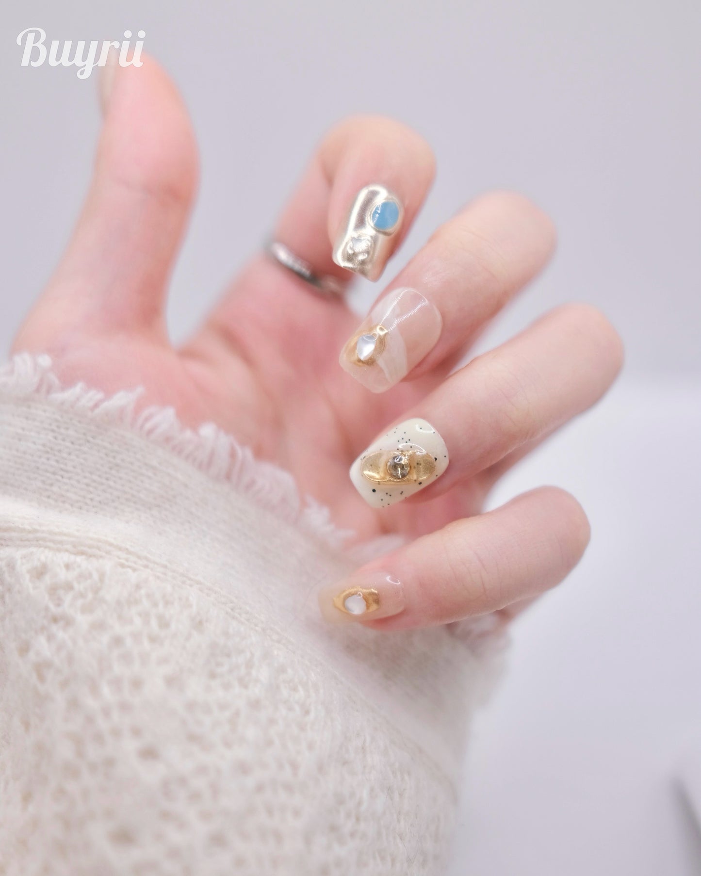 Short Coffin Creamy White & Gold With Pearl Press On Nails