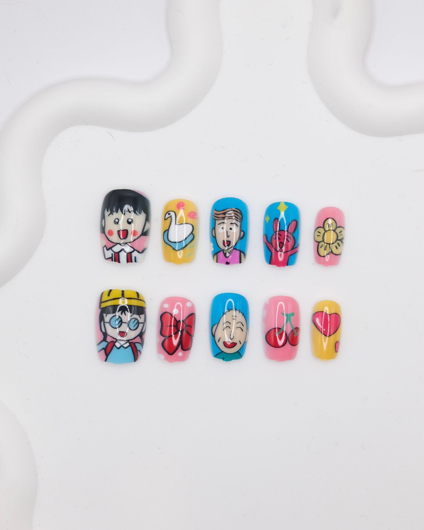 Short Coffin Chibi Maruko-chan Colorful Press On Nails