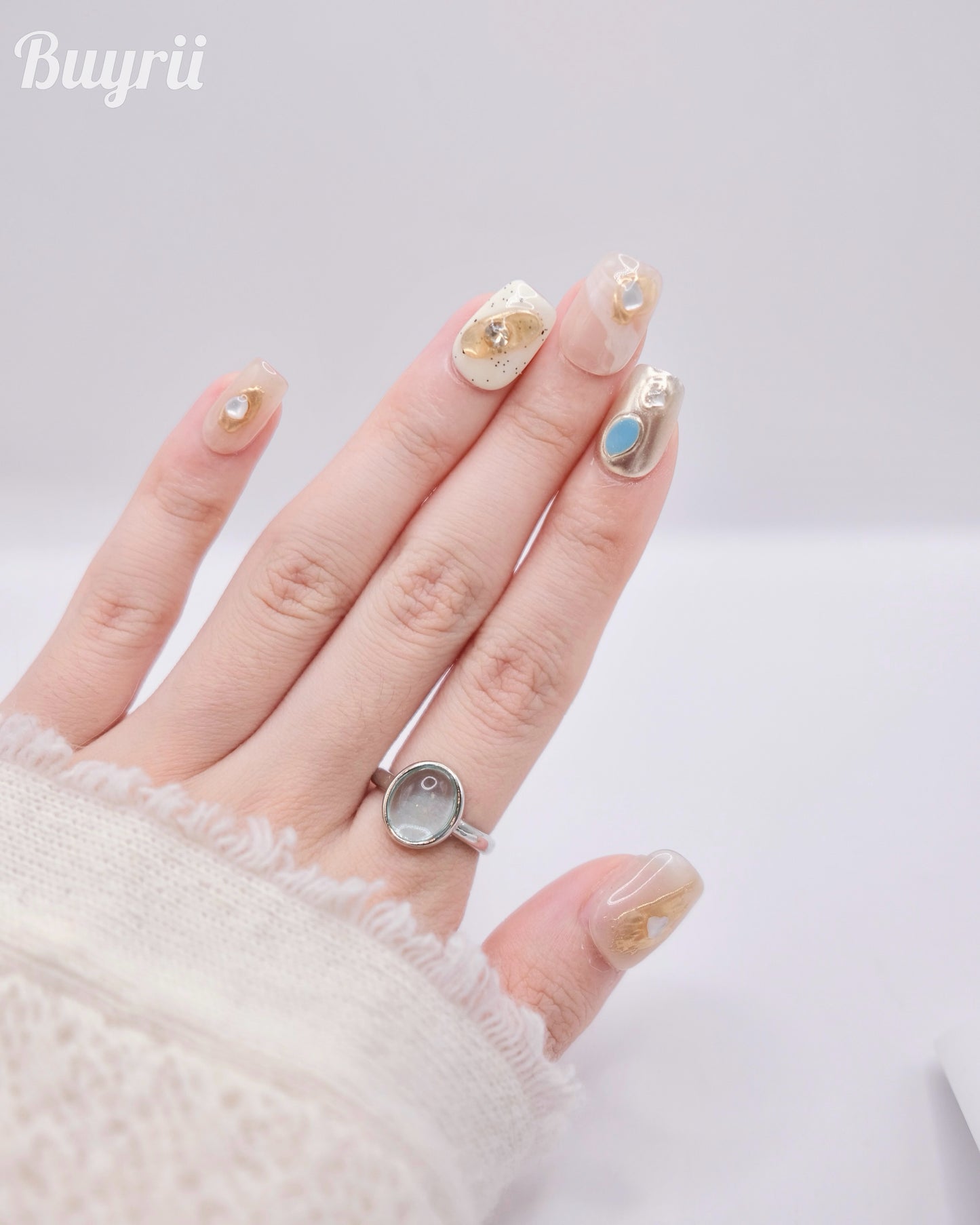 Short Coffin Creamy White & Gold With Pearl Press On Nails