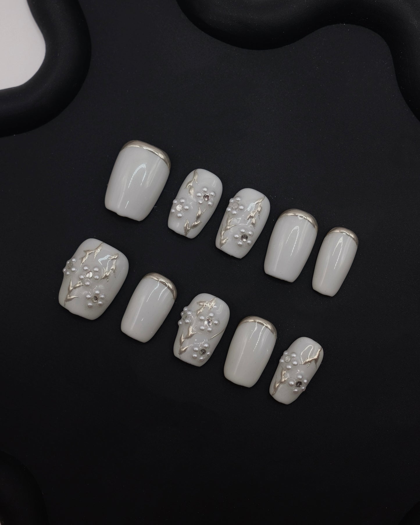 Short Coffin White & Silver 3D Pearl Tree Press On Nails